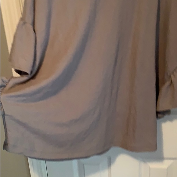 Poncho Ruffle Sleeve Tee Shirt - Picture 3 of 8